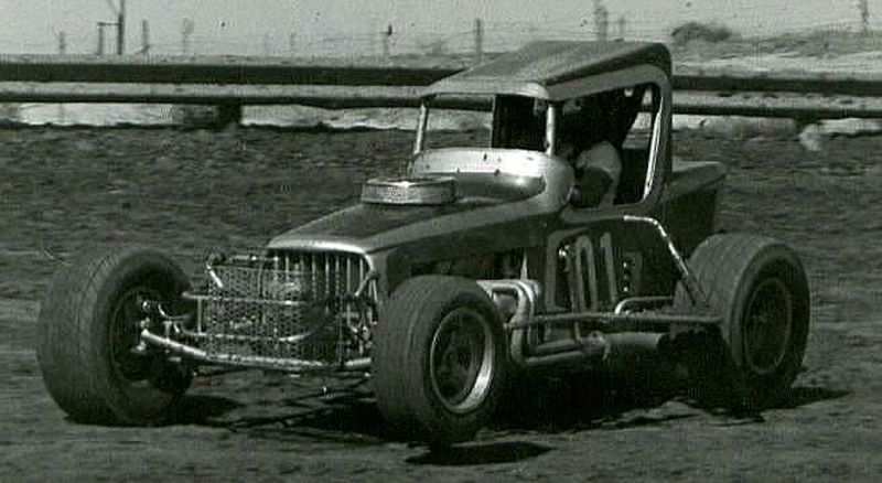 Lyndon Moss putting the torque in gear...turn 3